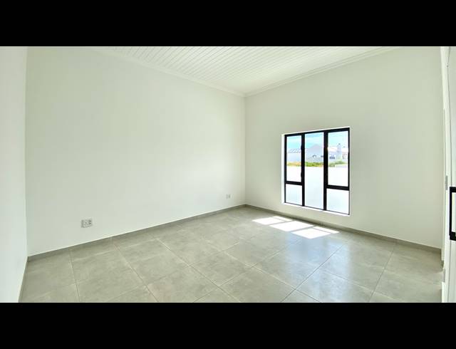 4 BEDROOM HOUSE FOR SALE IN ATLANTIC SANDS PRIVATE ESTATE